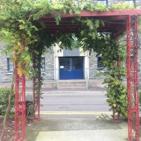 Long Quay Lodging *